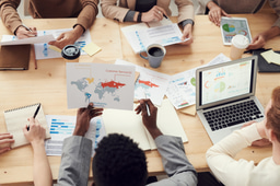 5 practical tips to use your online community for growth and retention