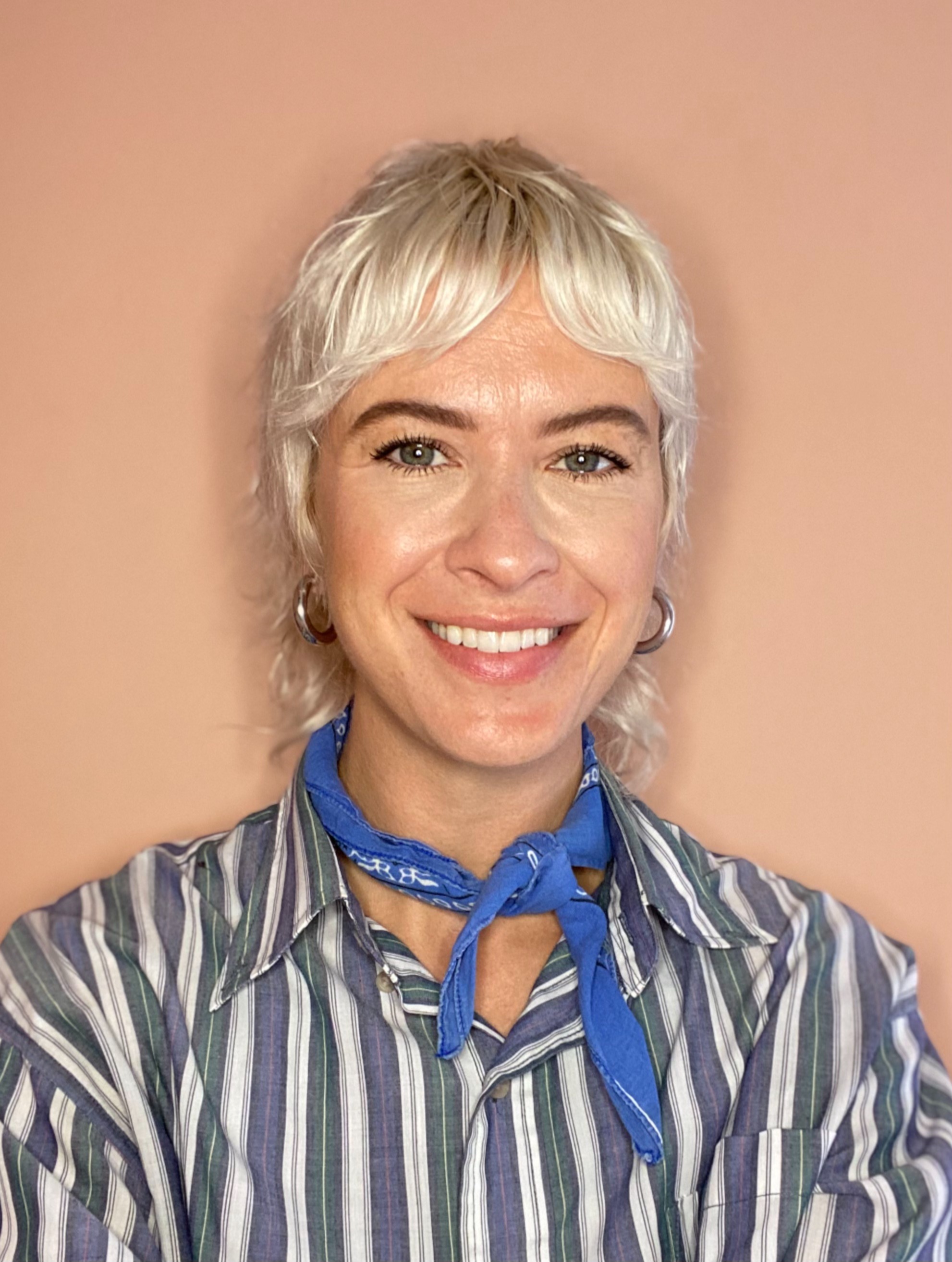 Go to the profile of Lindsay