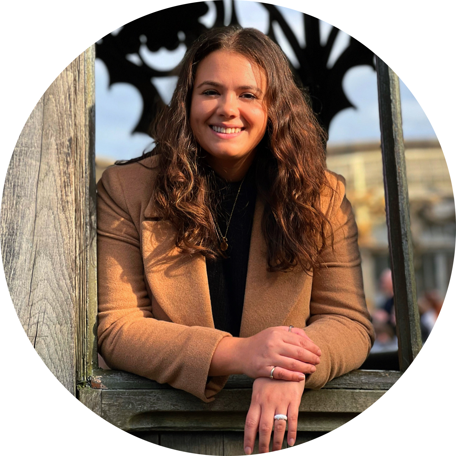 Go to the profile of Selina Hüttner