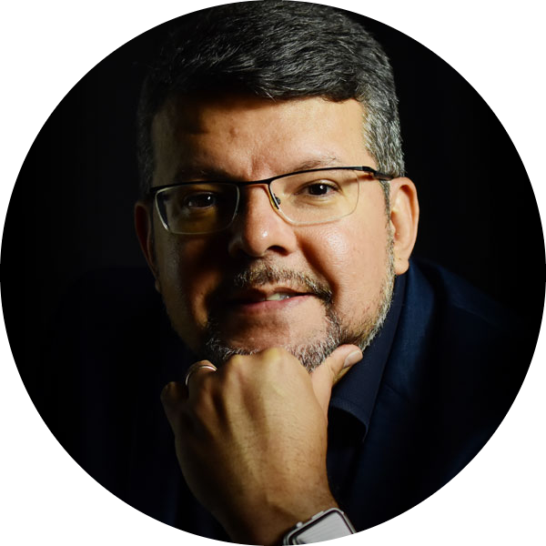 Go to the profile of Claudio Brito