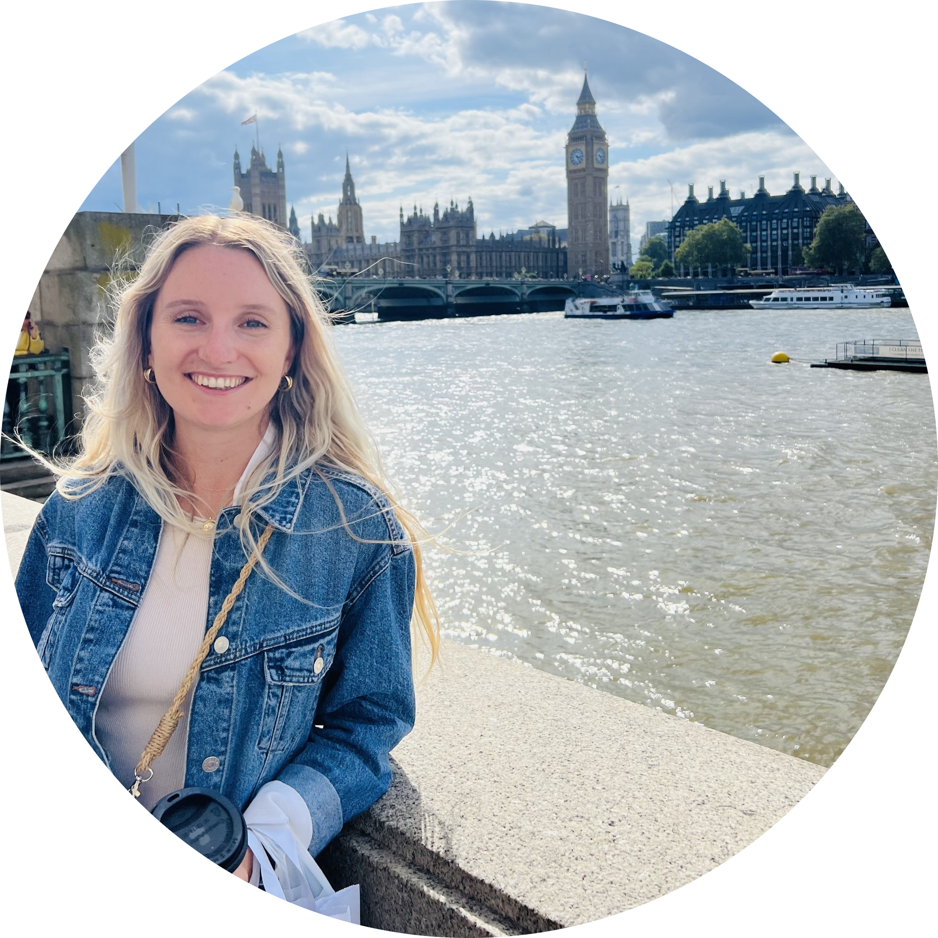 Go to the profile of Lizzie