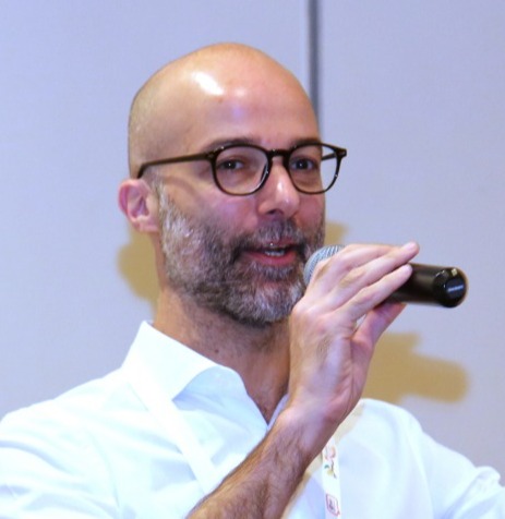 Go to the profile of Alessandro Di Capua